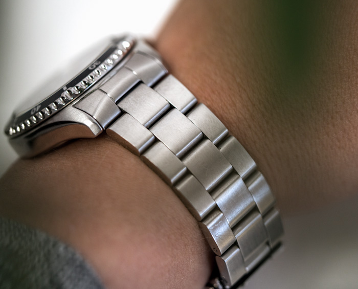 Our Buyer's Guide for Metal Watch Straps - Condor Straps