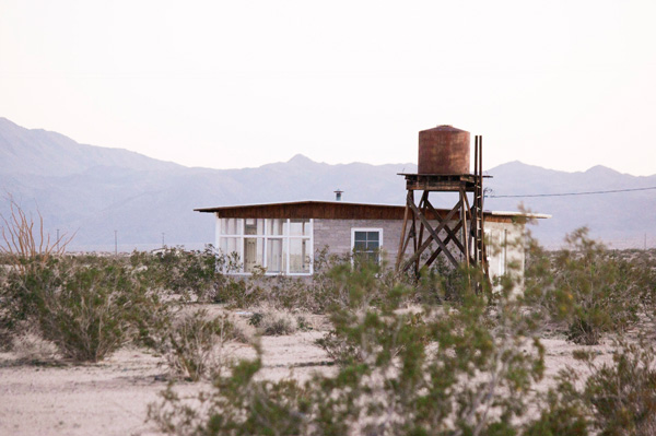 desert house airbnb
